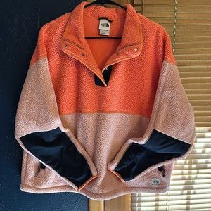 Bright and Cozy North Face Sherpa